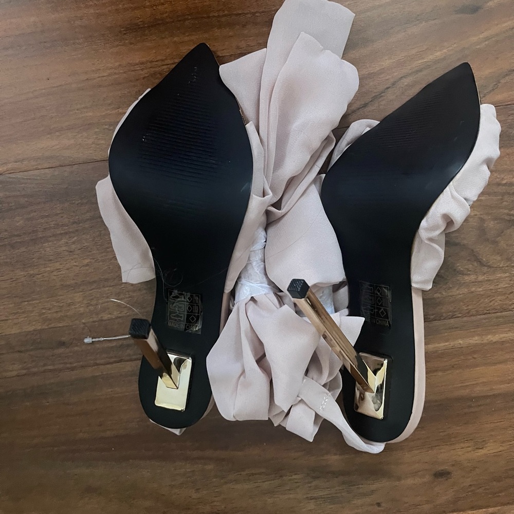Public Desire Huni ribbon tie up gold stiletto heel sandals beige - Picture 3 of 3